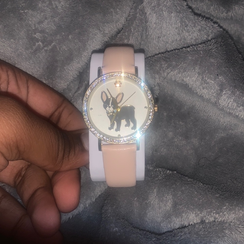 It’s can be for dog lovers or little girls